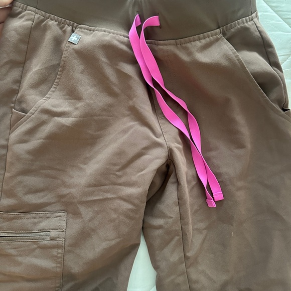 Figs Brown Technical Pants with Pink Accents - Picture 3 of 4